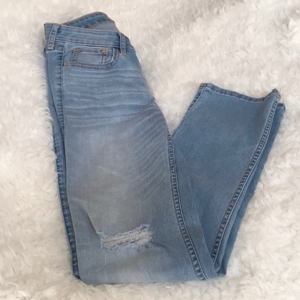 HOLLISTER Jeans - Picture 1 of 3